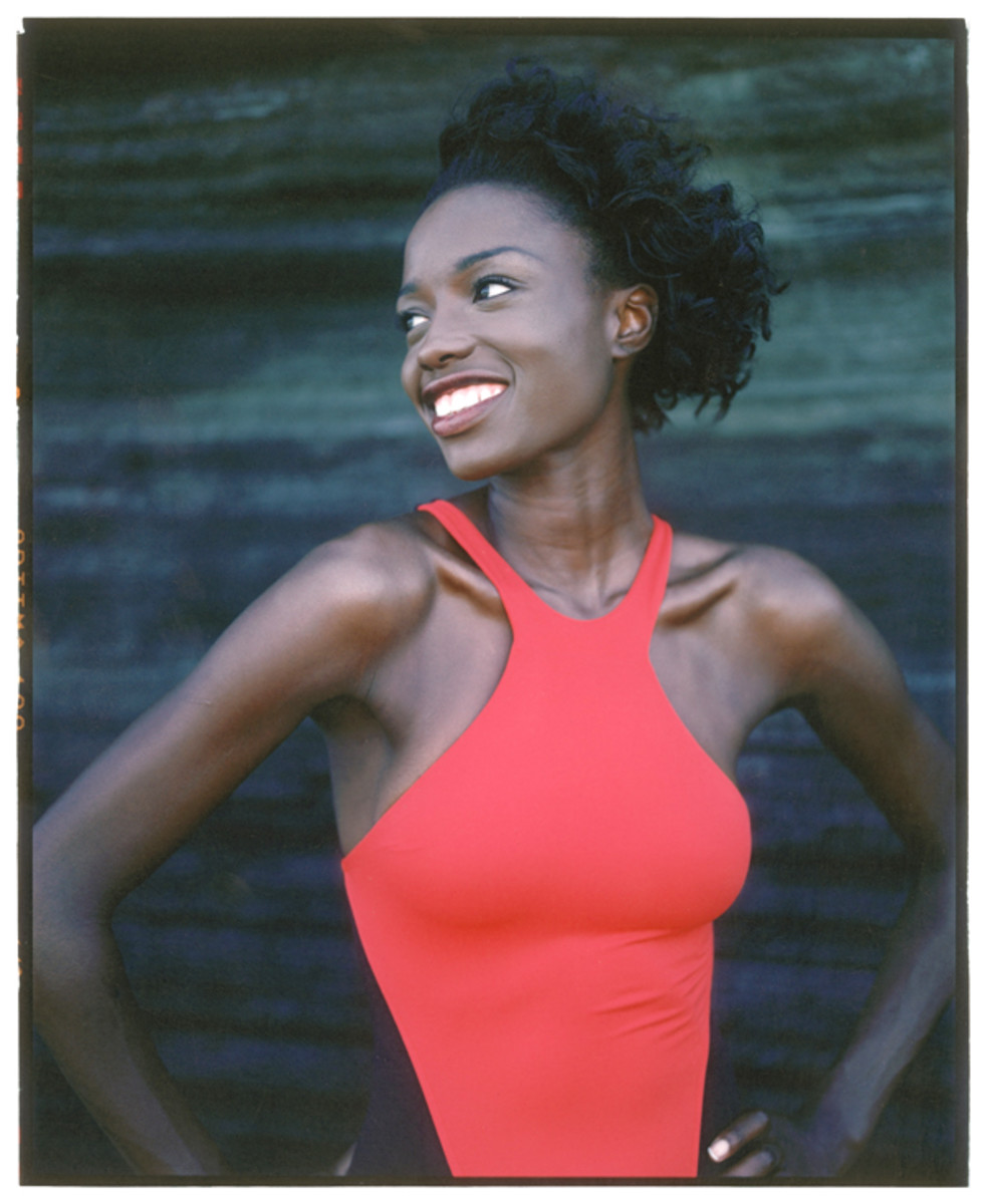 Lorraine Pascale  ::  Myers Robertson/SI